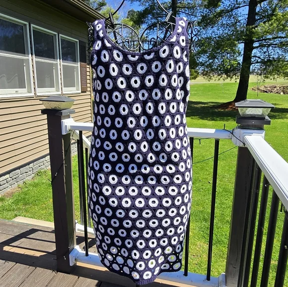 Boden Elana Crochet Navy and White dress, EUC, size 10. - Picture 6 of 14